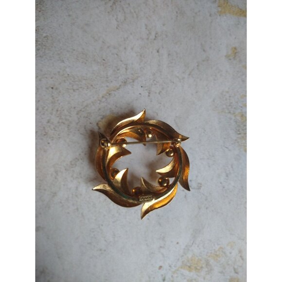Vintage Gold Tone Pearl Wreath Brooch Estate Jewelry - Picture 3 of 4
